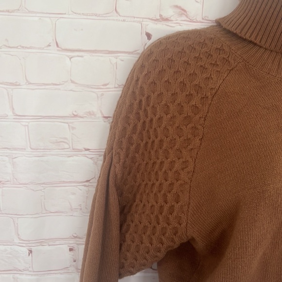 BB by Steve Madden turtleneck brown crop sweater top size XS - Picture 7 of 10